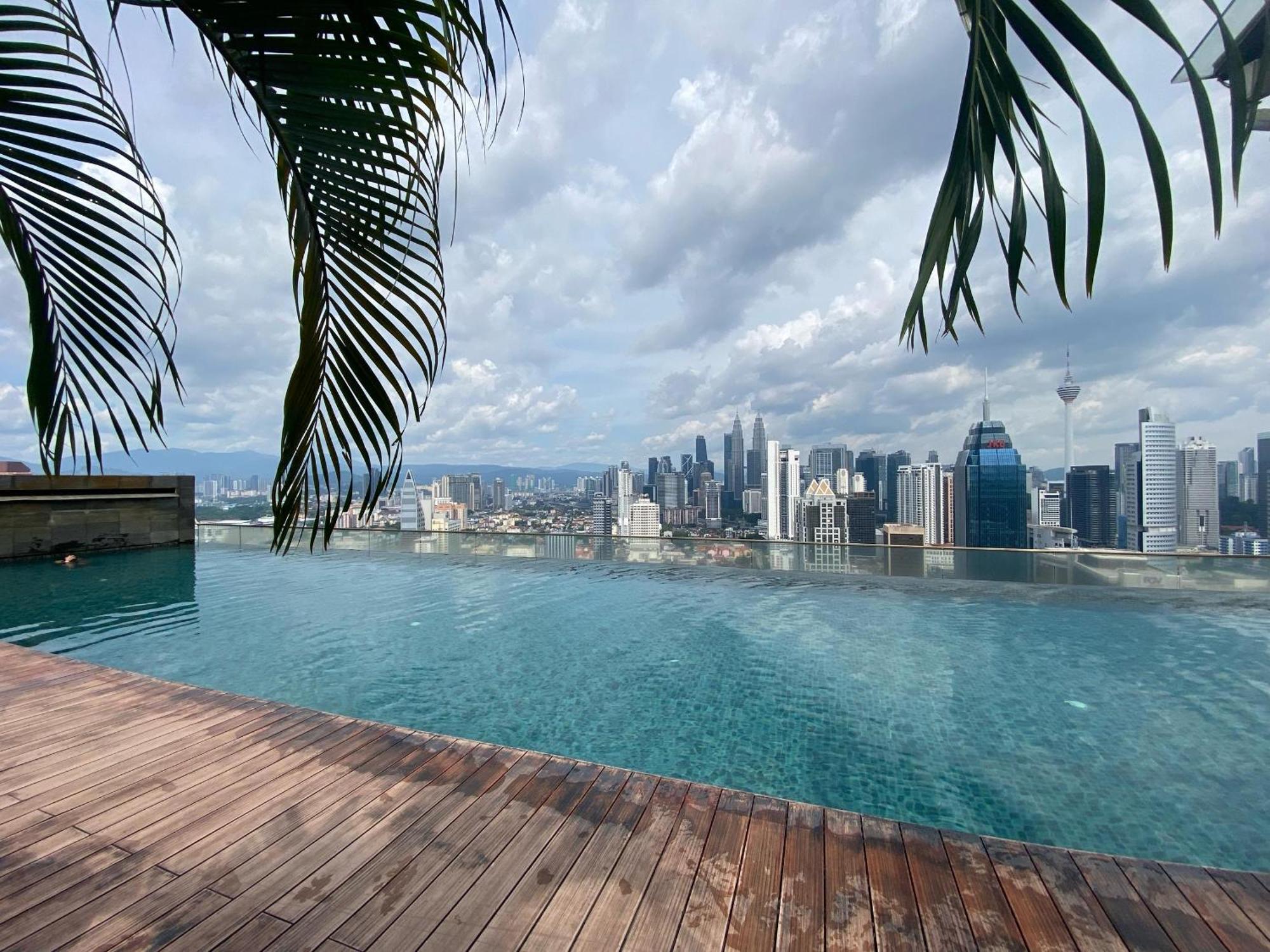 Skyfloat Infinity Hostel Kuala Lumpur Exterior photo